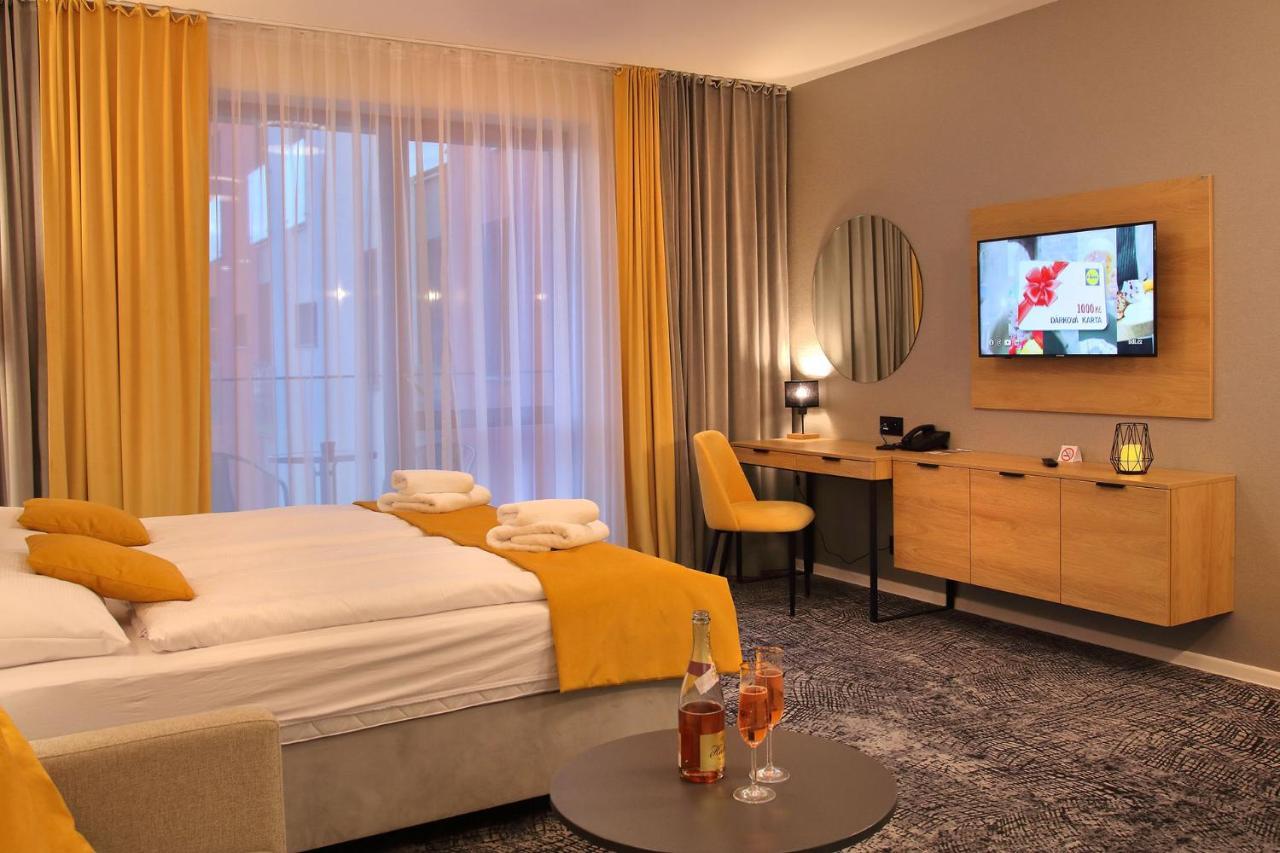 Apartman Gold Akvamarin Bešeňová Eksteriør bilde